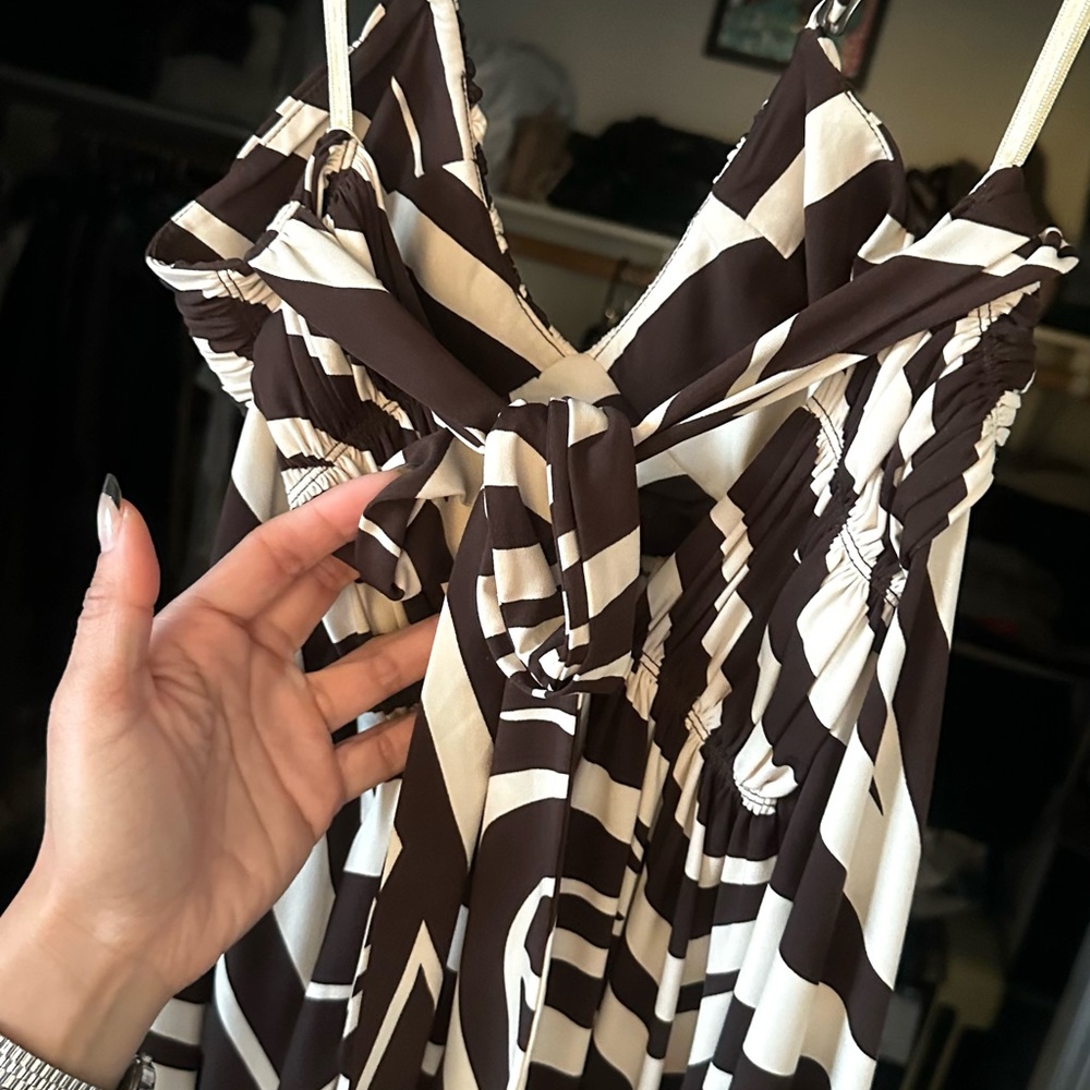 VINTAGE Y2K BCBGMaxazria Tiger Printed Mini Halter Dress Chain Neck Strap Mini-M - Picture 11 of 15